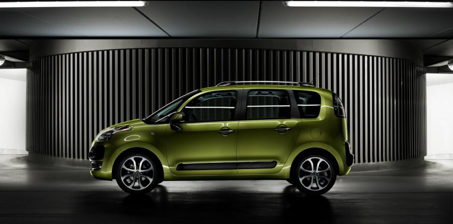  Citroen C3 Picasso 2009 года  (фото 182 из 242)